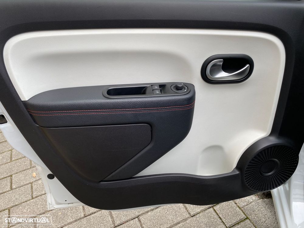 Renault Twingo 0.9 TCe Le Coq Sportif - 17