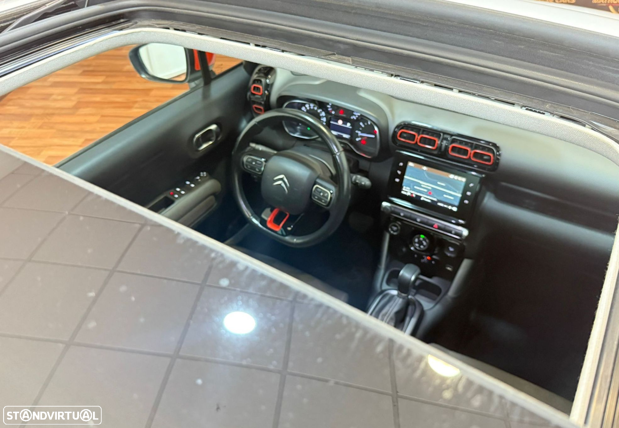 Citroën C3 Aircross 1.2 PureTech Shine EAT6 - 14