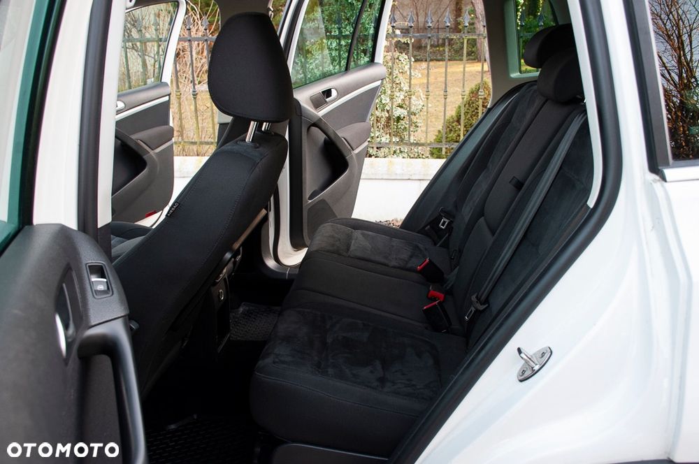 Volkswagen Tiguan 1.4 TSI 4Motion Trend & Fun - 28