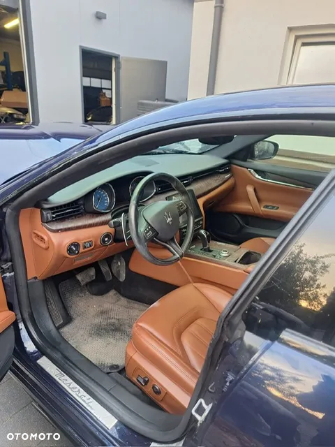 Maserati Quattroporte - 7