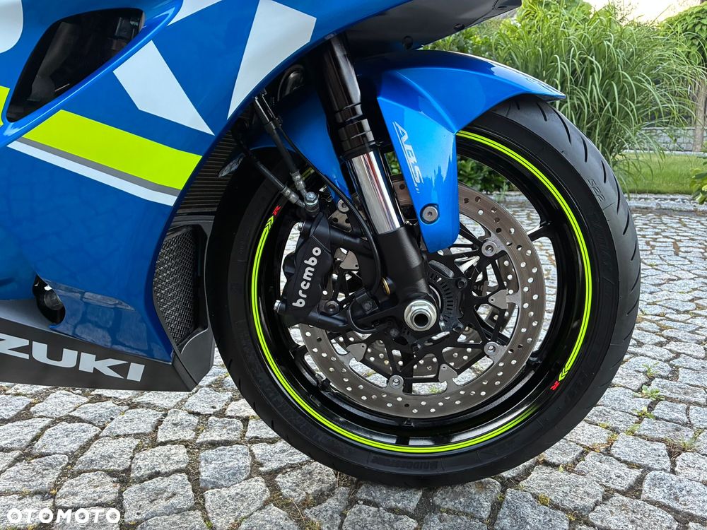 Suzuki GSX-R - 22
