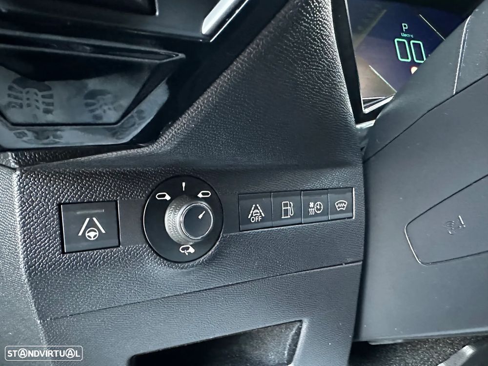 DS DS7 Crossback E-Tense Performance Line EAT8 - 17