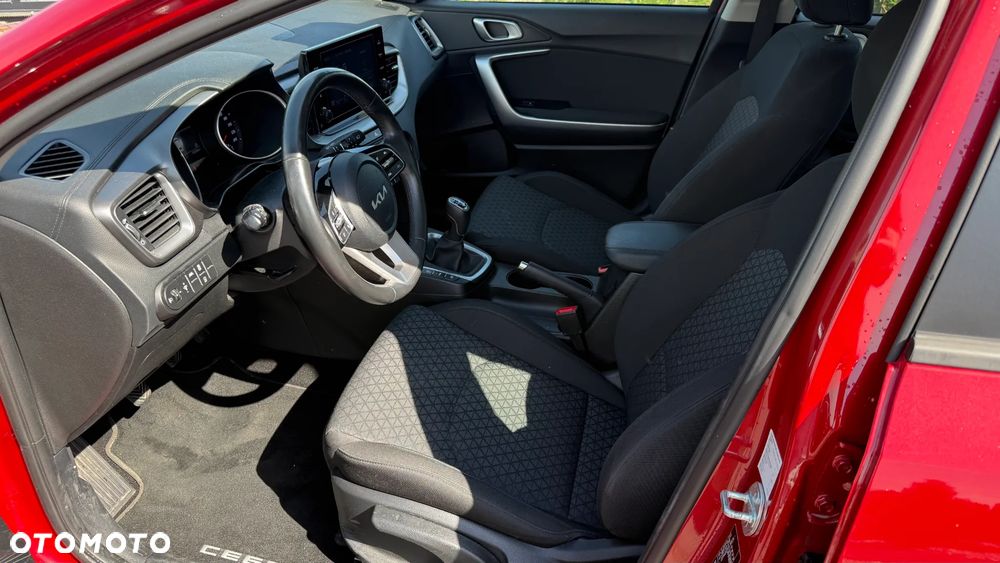 Kia Ceed 1.0 T-GDI 120 OPF Edition 7 - 26