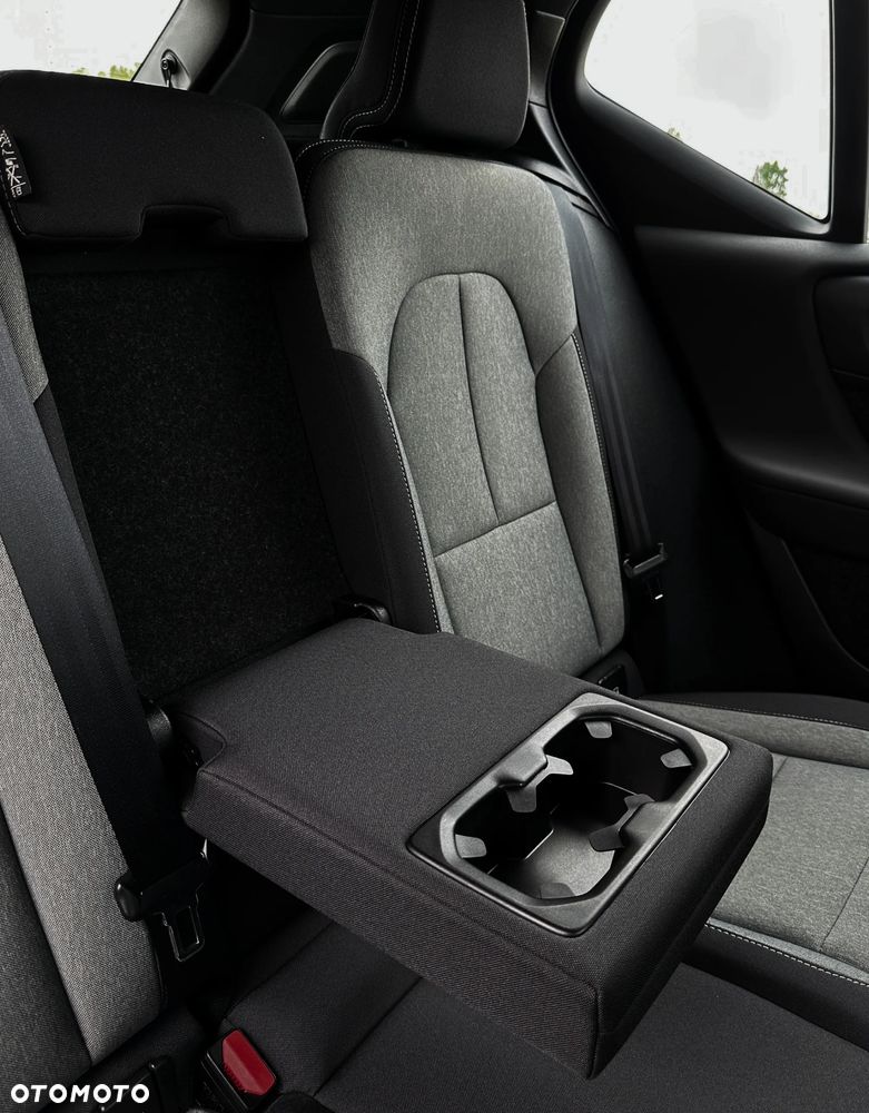 Volvo XC 40 - 30