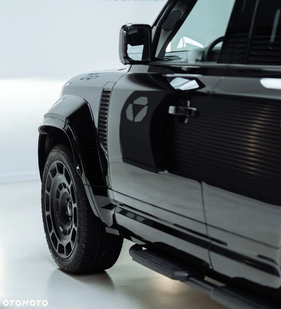 Land Rover Defender - 8