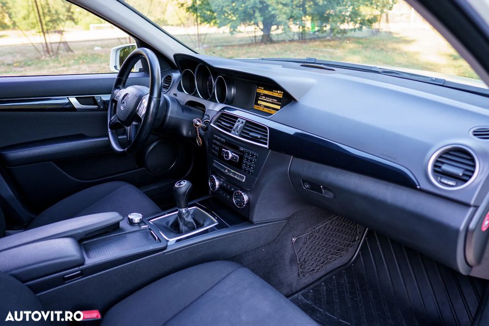 Mercedes-Benz C 220 CDI - 6