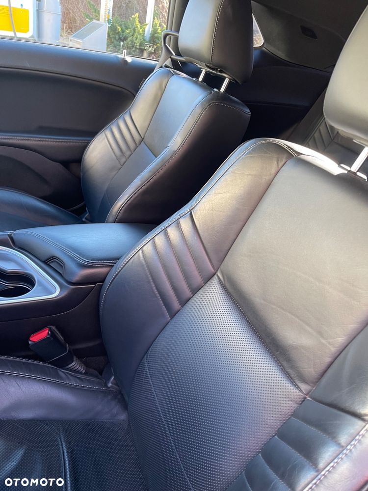 Dodge Challenger 3.6 SXT Plus - 8