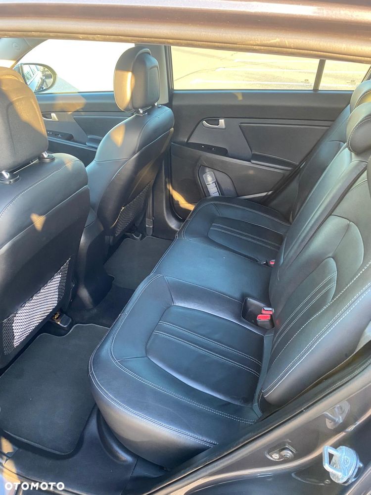 Kia Sportage 2.0 CRDI XL - 9