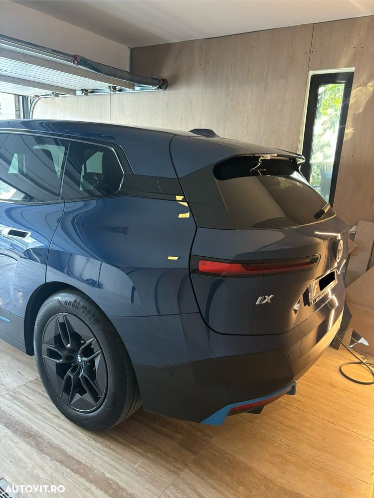 BMW iX 2023 — imagine 2