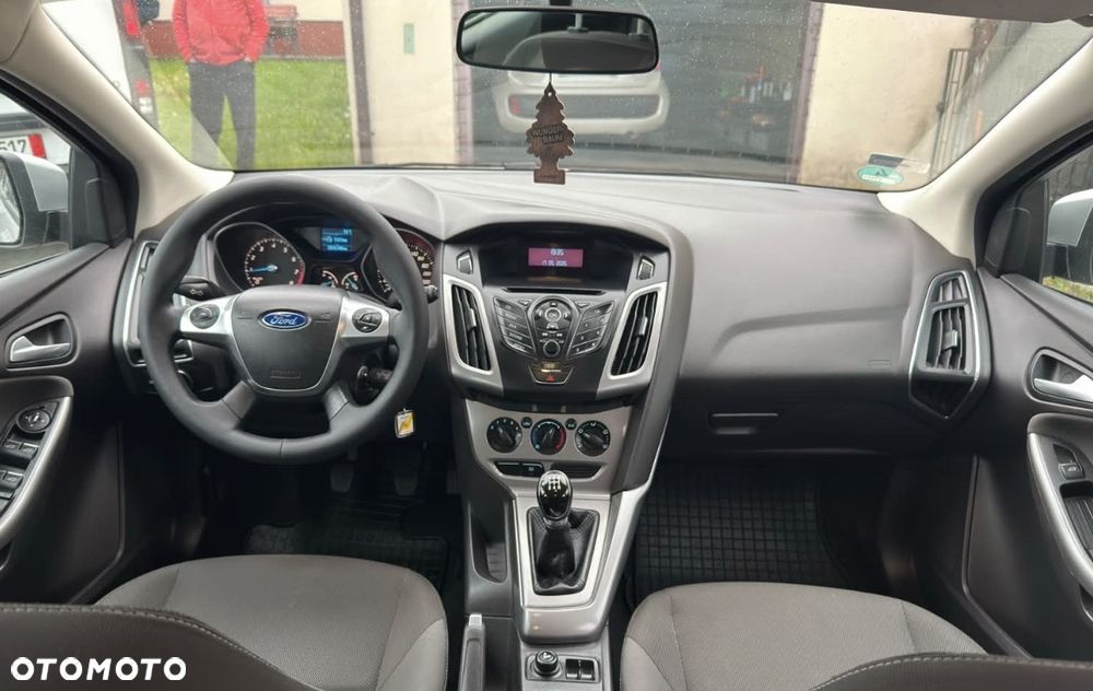Ford Focus 1.6 Trend Sport - 15