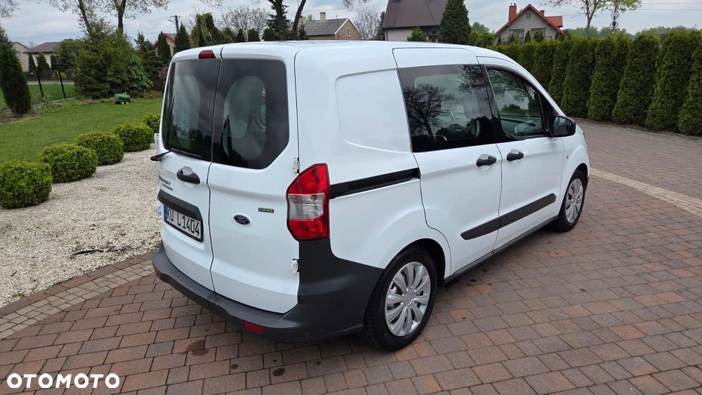 Ford Tourneo Courier - 9