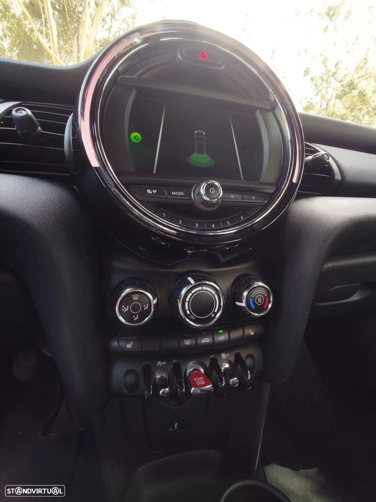 MINI 3 Portas One D - 11