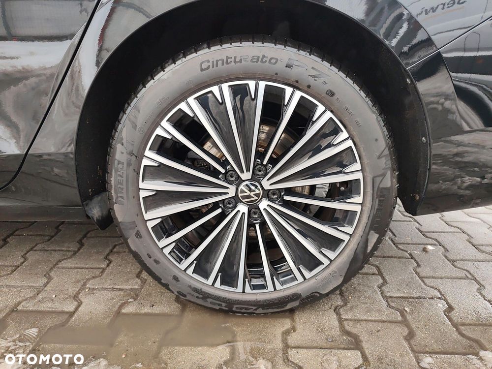 Volkswagen Passat - 34