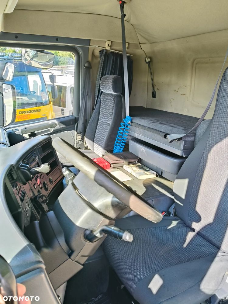 Scania P 270 - 8