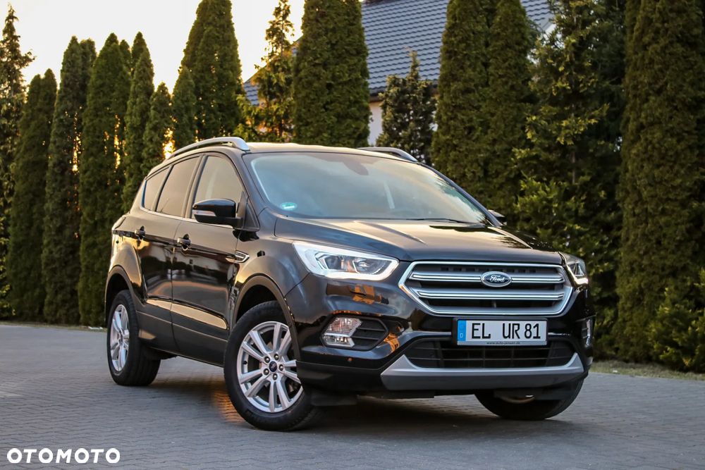 Ford Kuga 1.5 EcoBoost 2x4 Titanium - 6