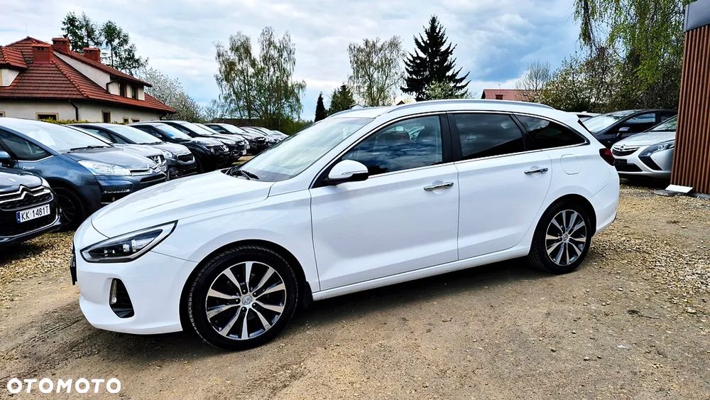 Hyundai i30 1.4 T-GDI Premiere Luxury - 25