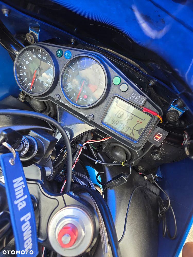Kawasaki Ninja - 12