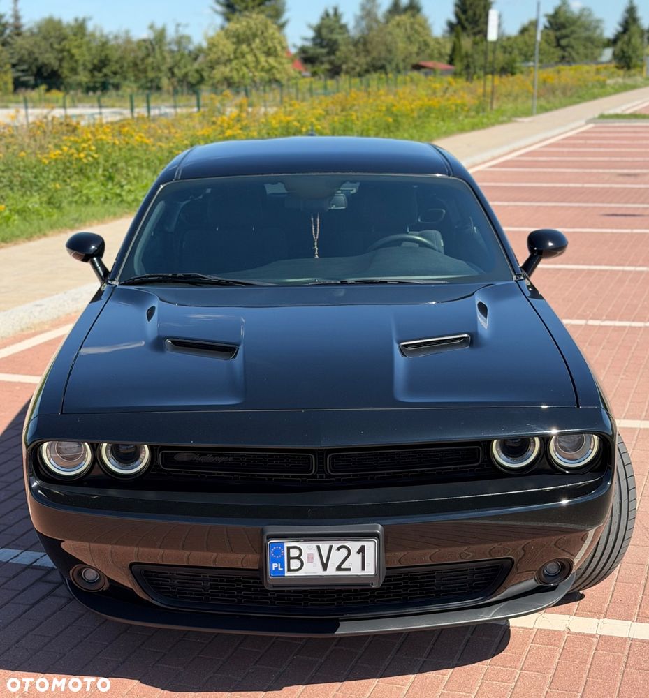 Dodge Challenger - 6