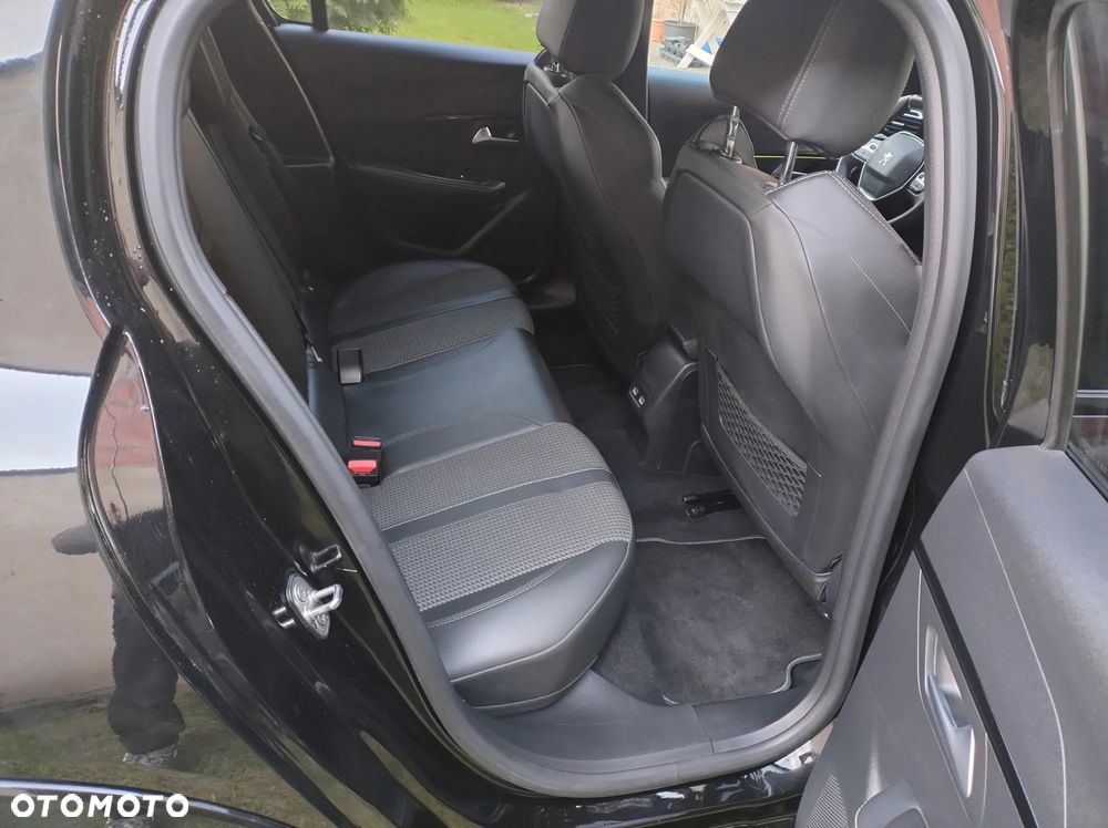 Peugeot 208 PureTech 100 EAT8 GT Pack - 5