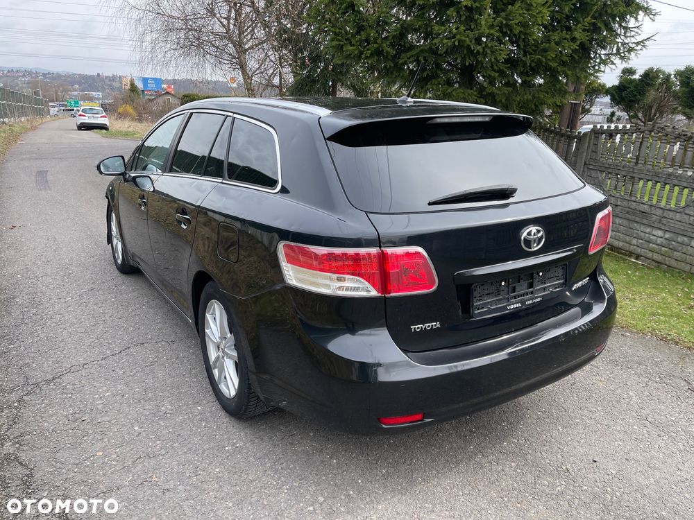 Toyota Avensis 2.2 D-4D Sol Plus NAVI - 3