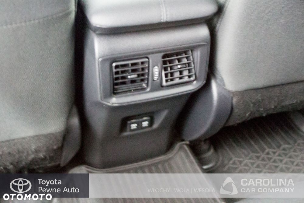 Toyota RAV4 - 9