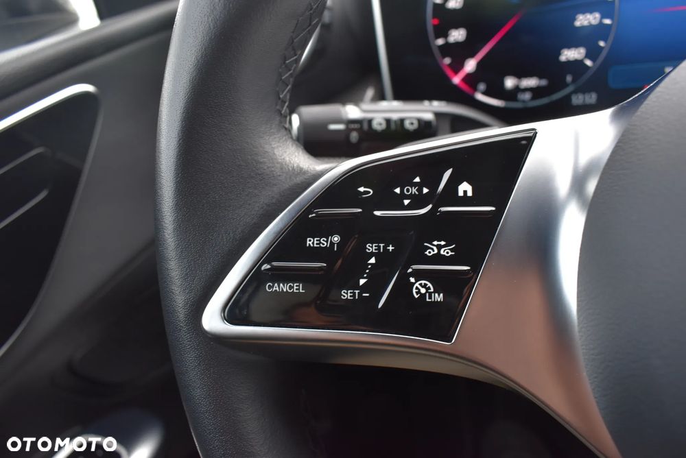 Mercedes-Benz GLC 300 de PHEV 4-Matic Avantgarde - 27