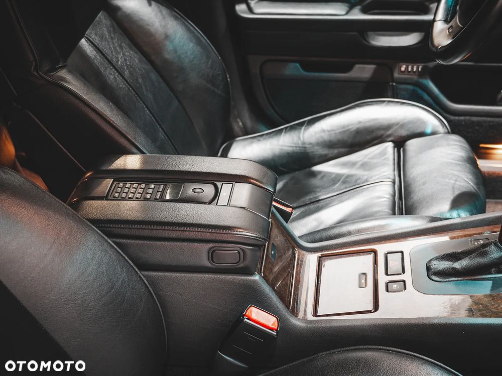 BMW Seria 7 - 15