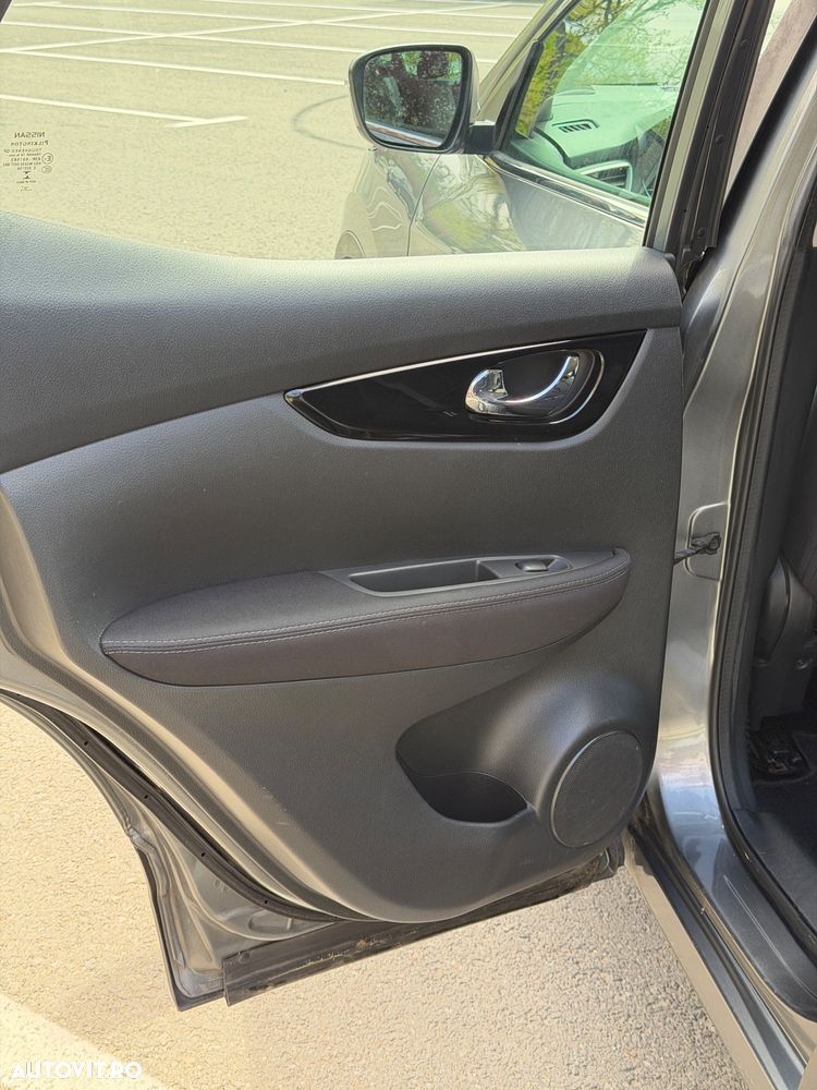 Nissan Qashqai 1.6 DCI N-Connecta - 26