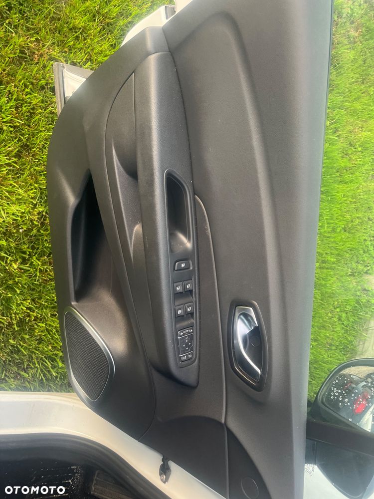 Renault Captur ENERGY TCe 120 Intens - 10