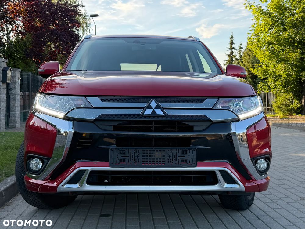 Mitsubishi Outlander Intense + - 26