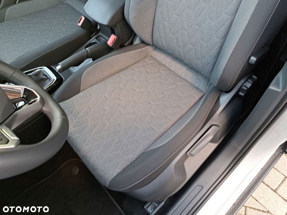 Volkswagen T-Cross - 13