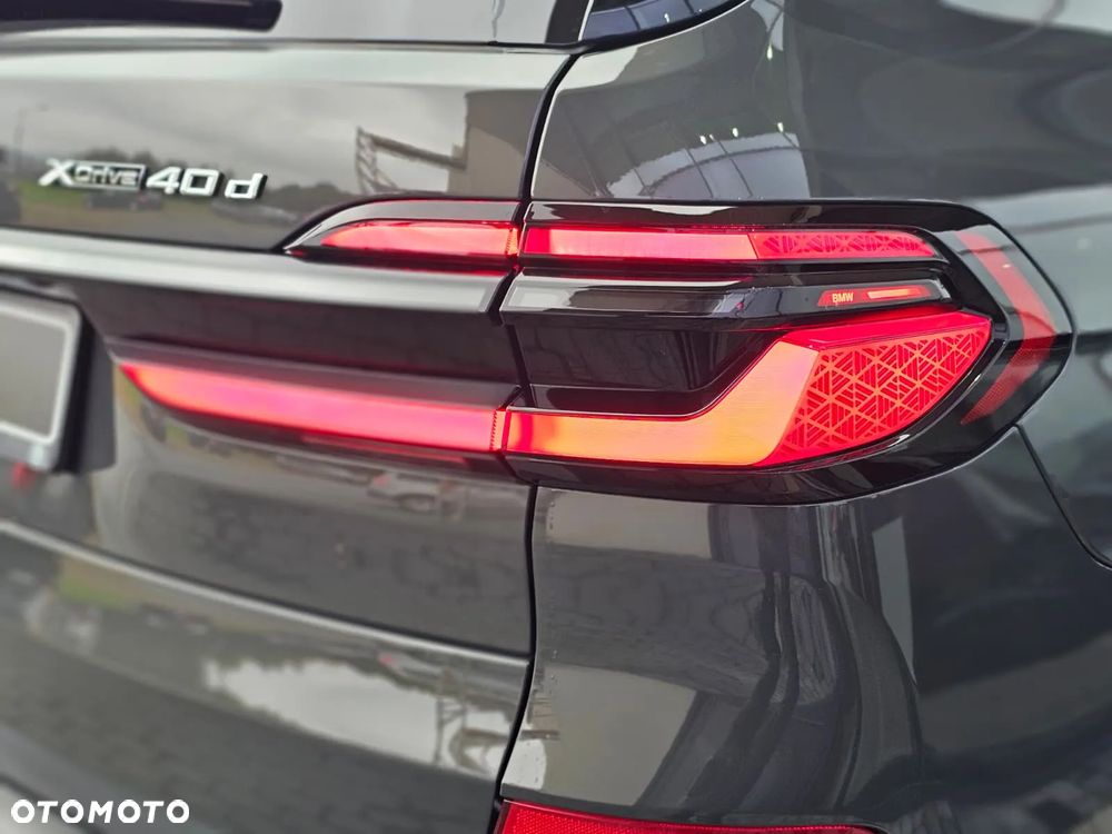 BMW X7 - 11