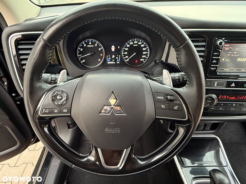 Mitsubishi Outlander 2.0 2WD CVT Diamant Edition - 27