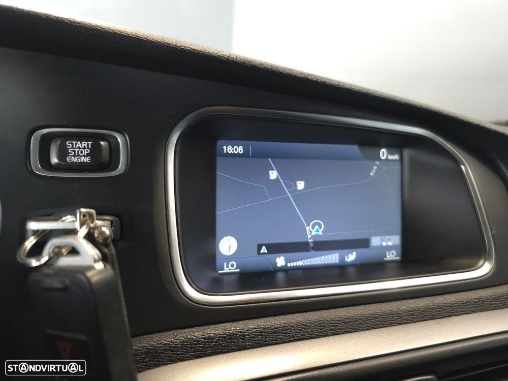 Volvo V40 1.6 D2 Momentum - 31