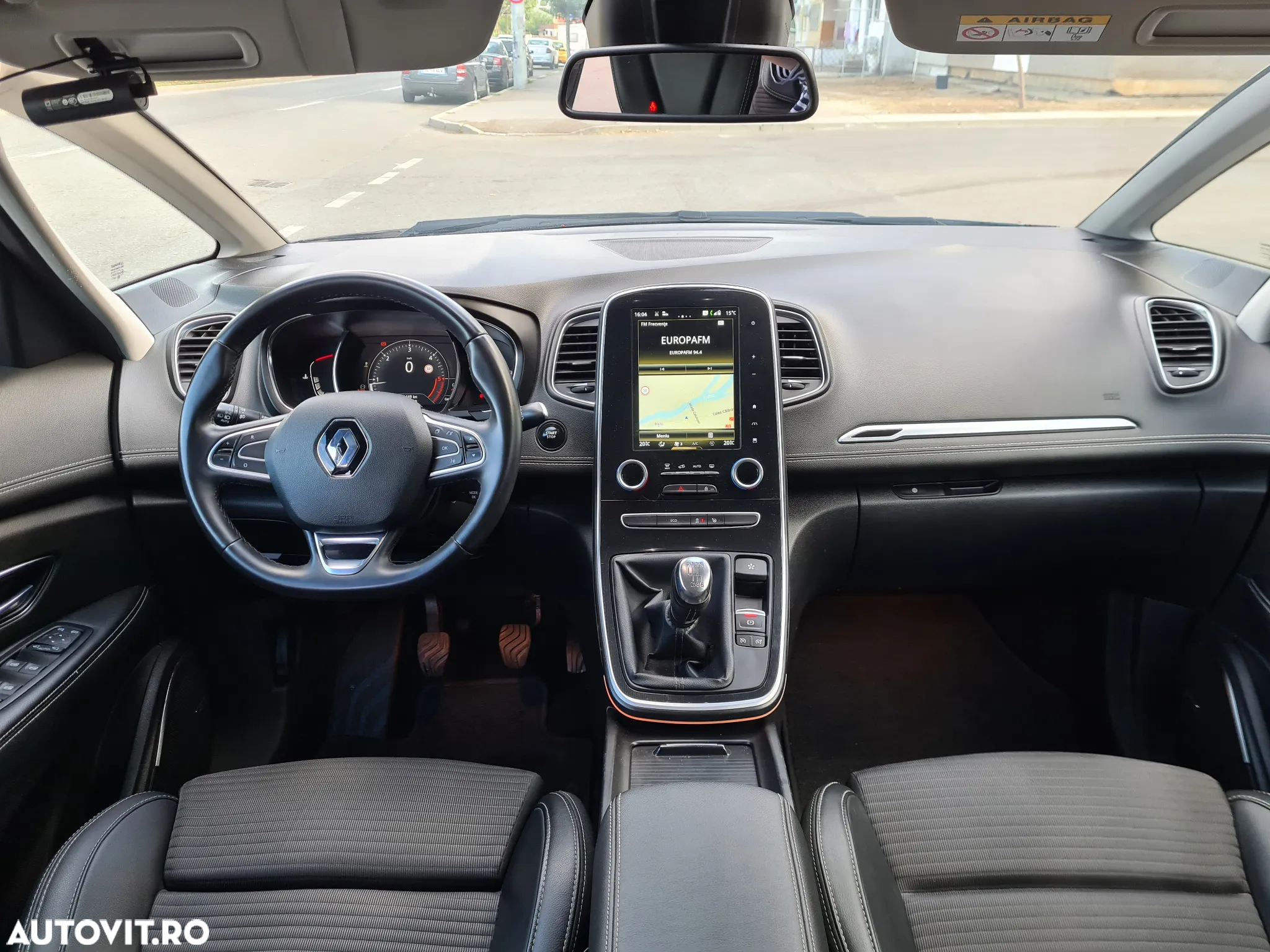 Renault Grand Scenic ENERGY dCi 110 S&S Bose Edition - 10