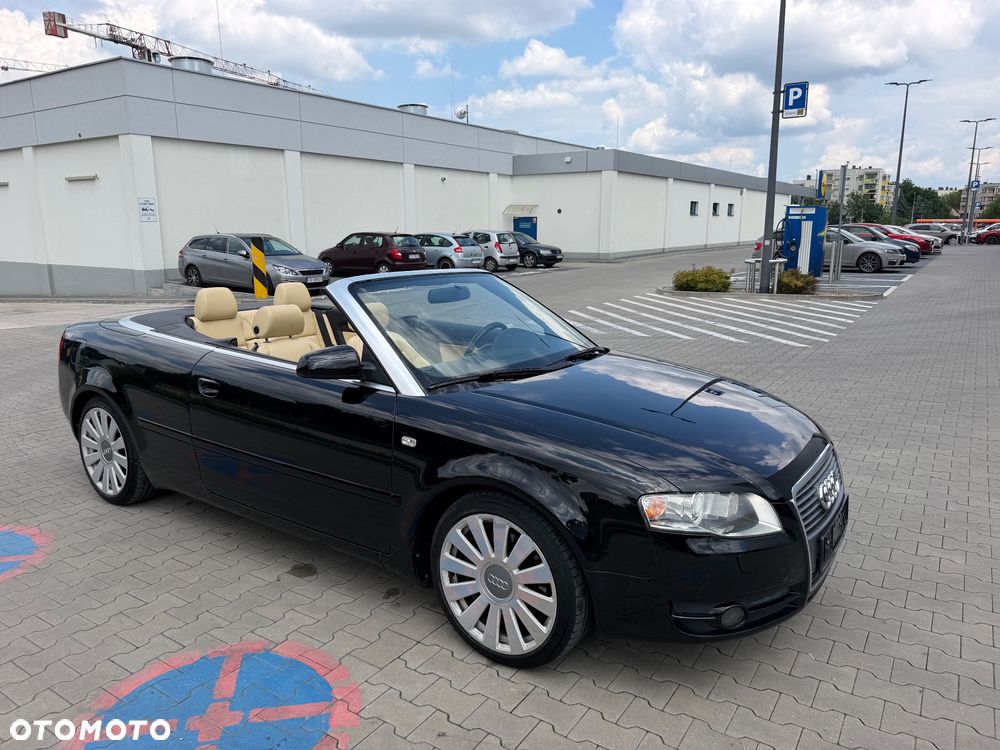 Audi A4 Cabrio 3.2 FSI Multitronic - 9