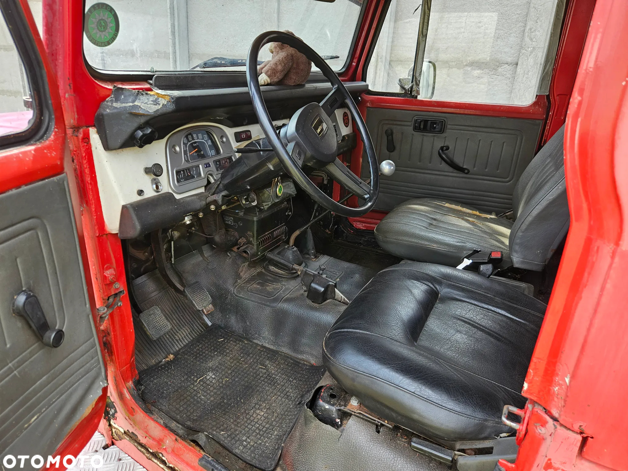 Toyota Land Cruiser - 11