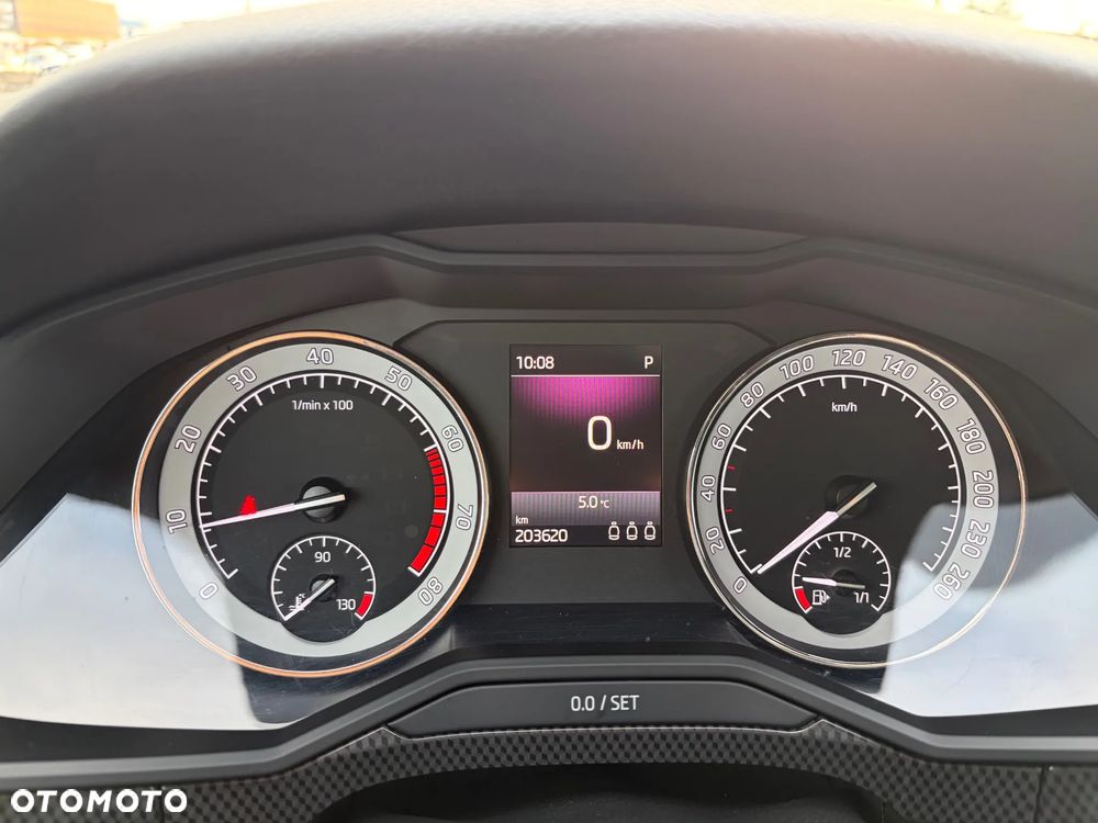 Skoda Superb 1.8 TSI Sportline DSG - 12