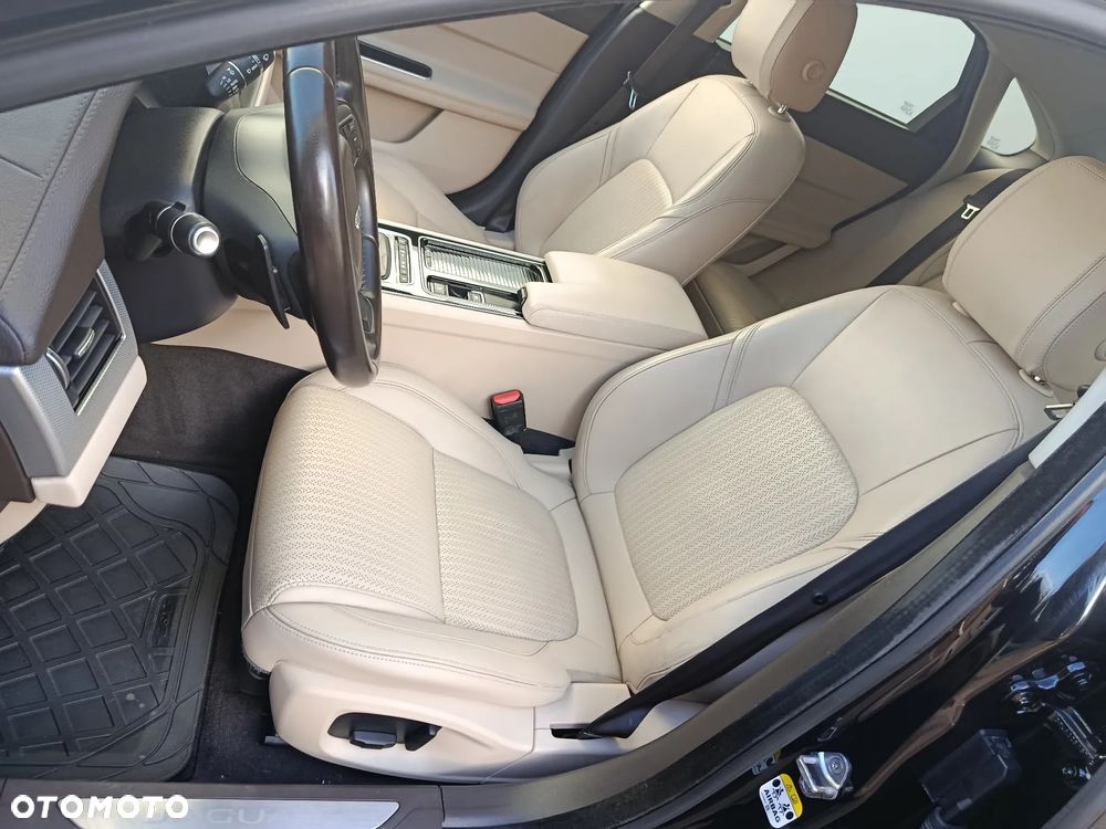 Jaguar XF E-Performance Portfolio - 20