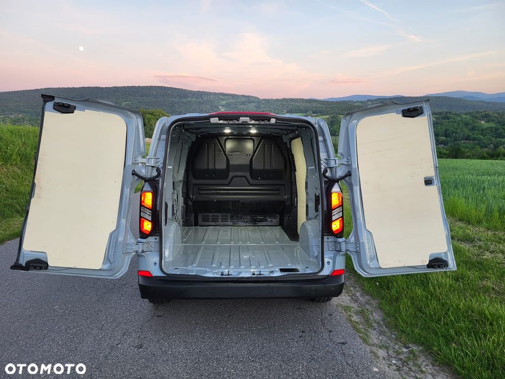 Ford TRANSIT CUSTOM II - 14