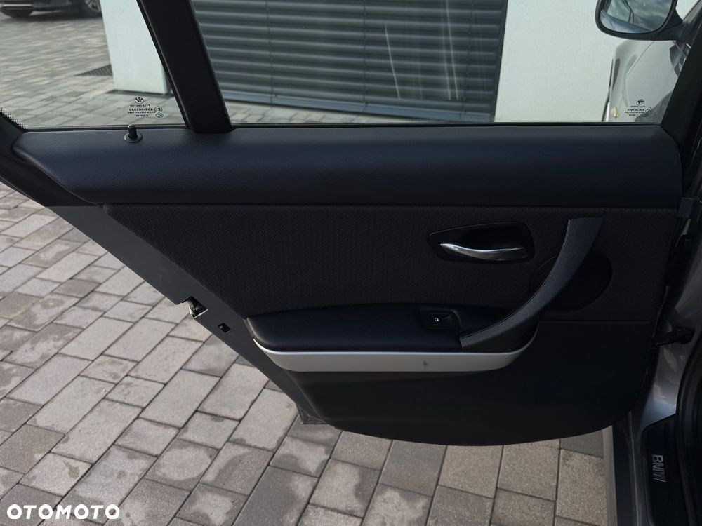 BMW Seria 3 320d DPF - 34