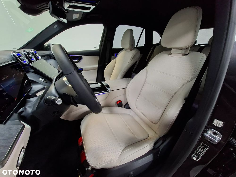 Mercedes-Benz GLC 300 e PHEV 4-Matic Avantgarde - 6