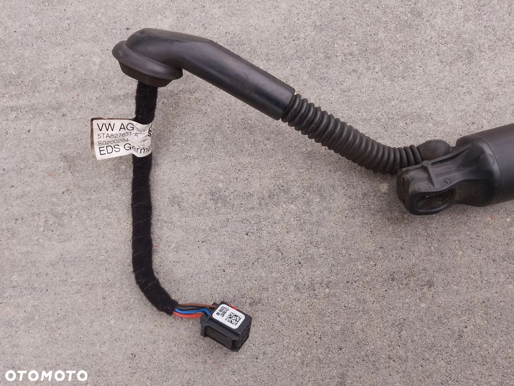 TOURAN 5T SIŁOWNIK ELEKTRYCZNY KLAPY 5TA827851A - 7