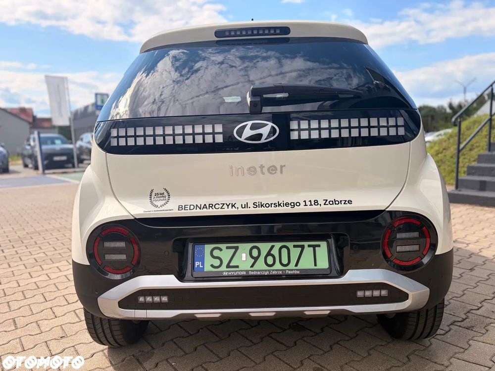 Hyundai Inster - 8