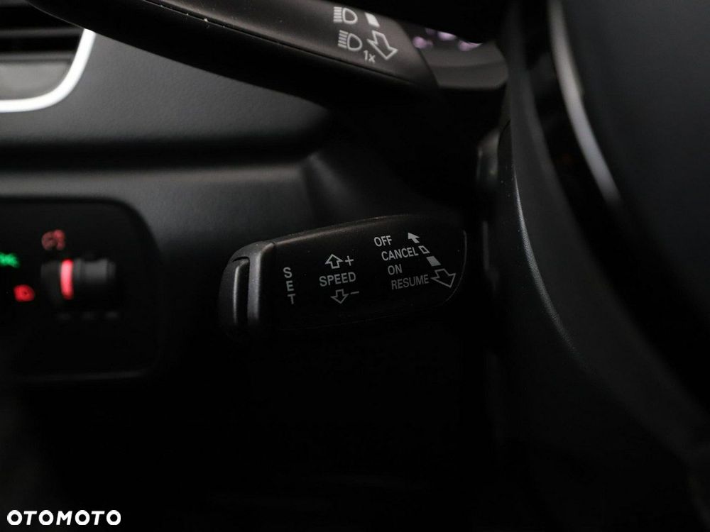 Audi Q3 1.4 TFSI Sport S tronic - 31