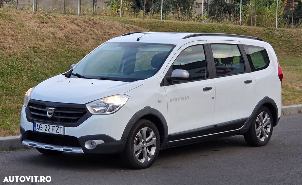 Dacia Lodgy 1.2 TCe 115 CP Stepway - 12