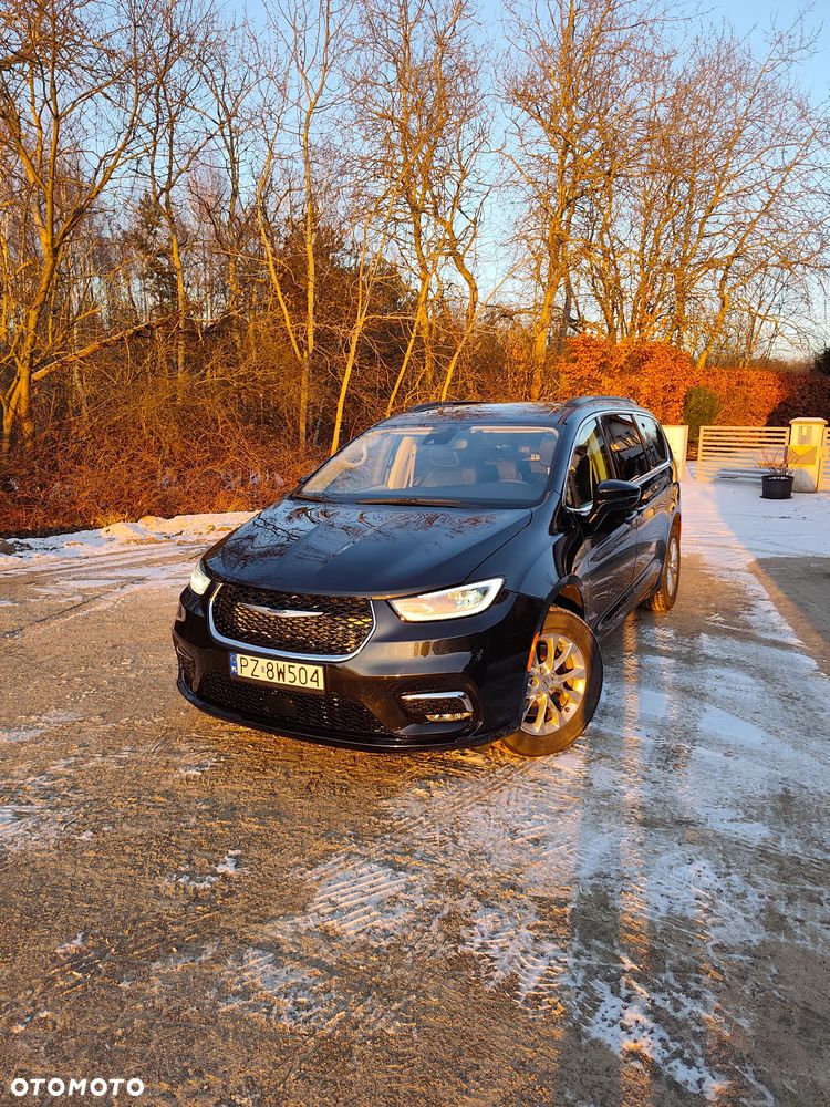 Chrysler Pacifica - 13