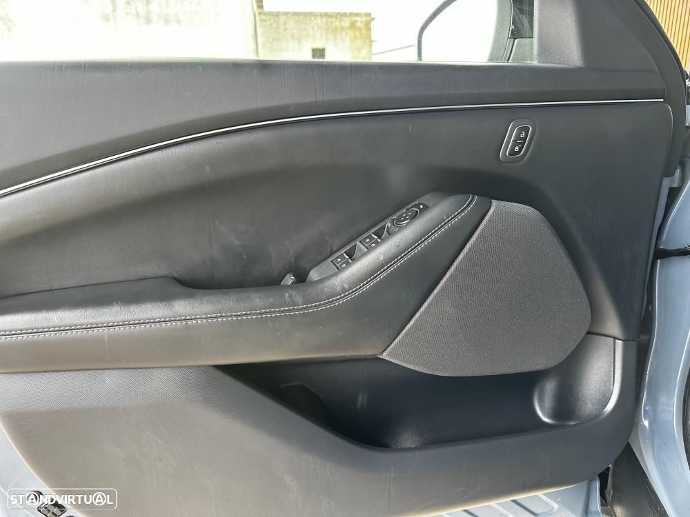 Ford Mustang Mach-E Standard - 21