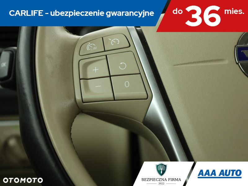 Volvo V60 Cross Country - 18