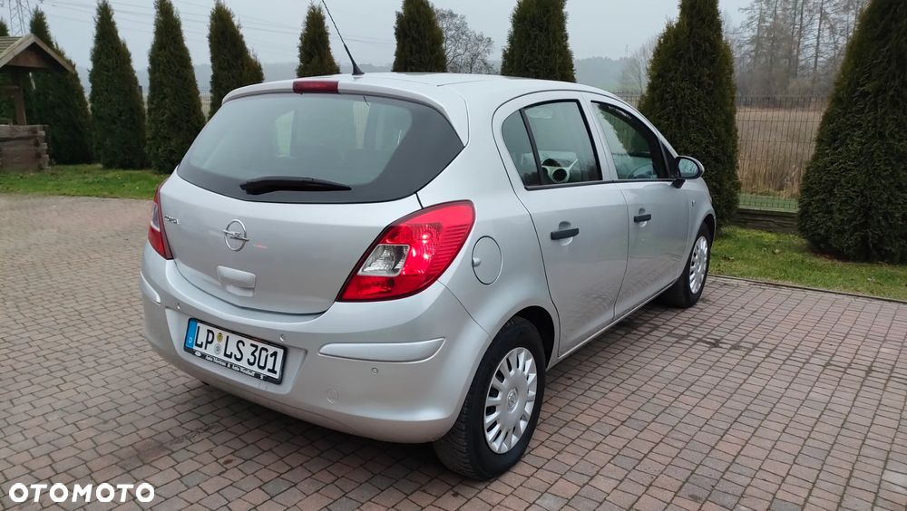 Opel Corsa 1.2 16V Selection 110 Jahre - 10